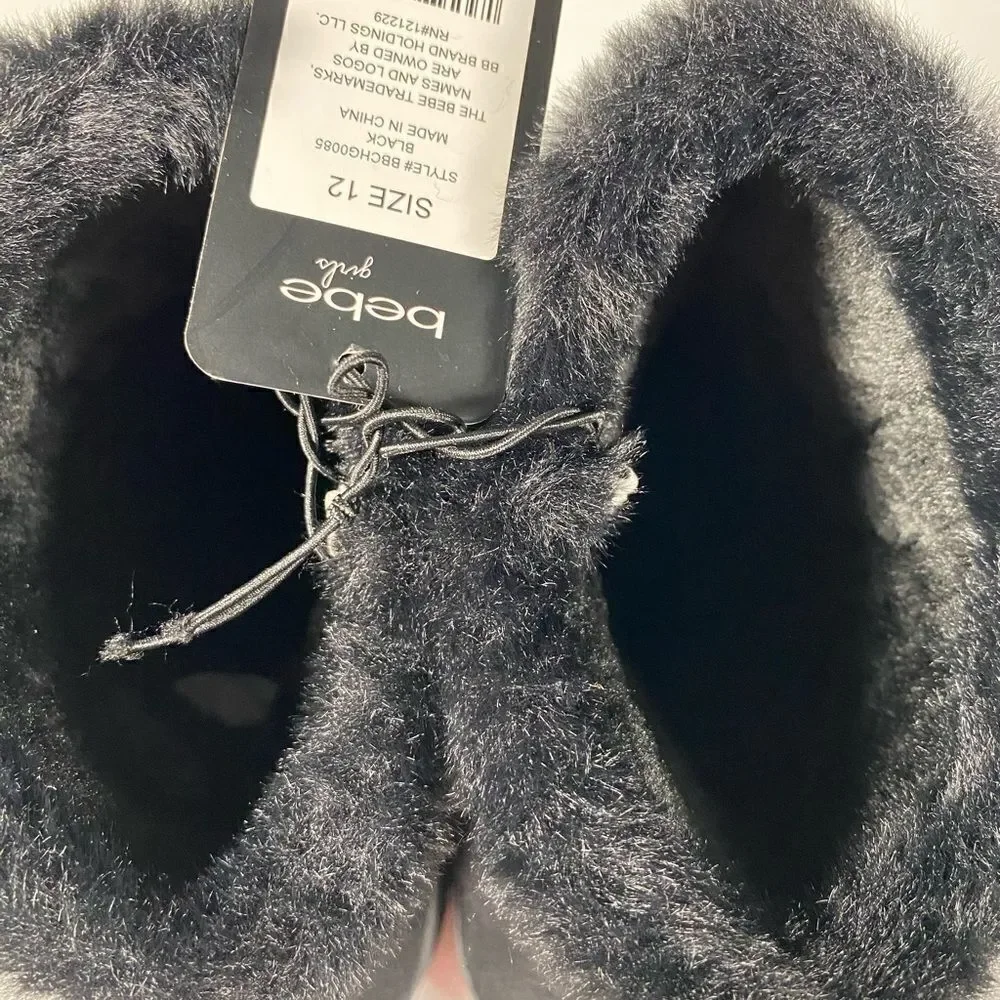 NWT Bebe Little Girls Black Faux Fur Lined Trendy Boots Gold Accents - Size 12